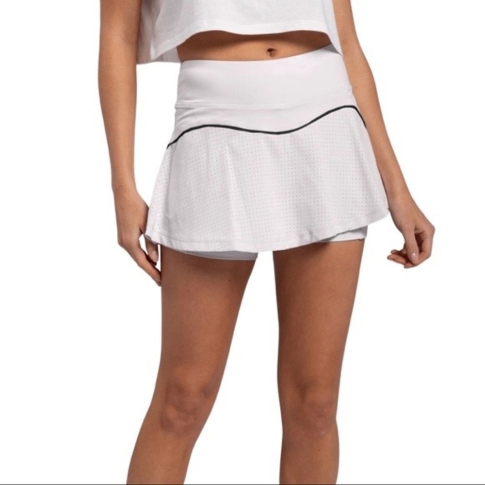White Perforated Mesh Athletic Skort with Pockets Size S Tennis Prep